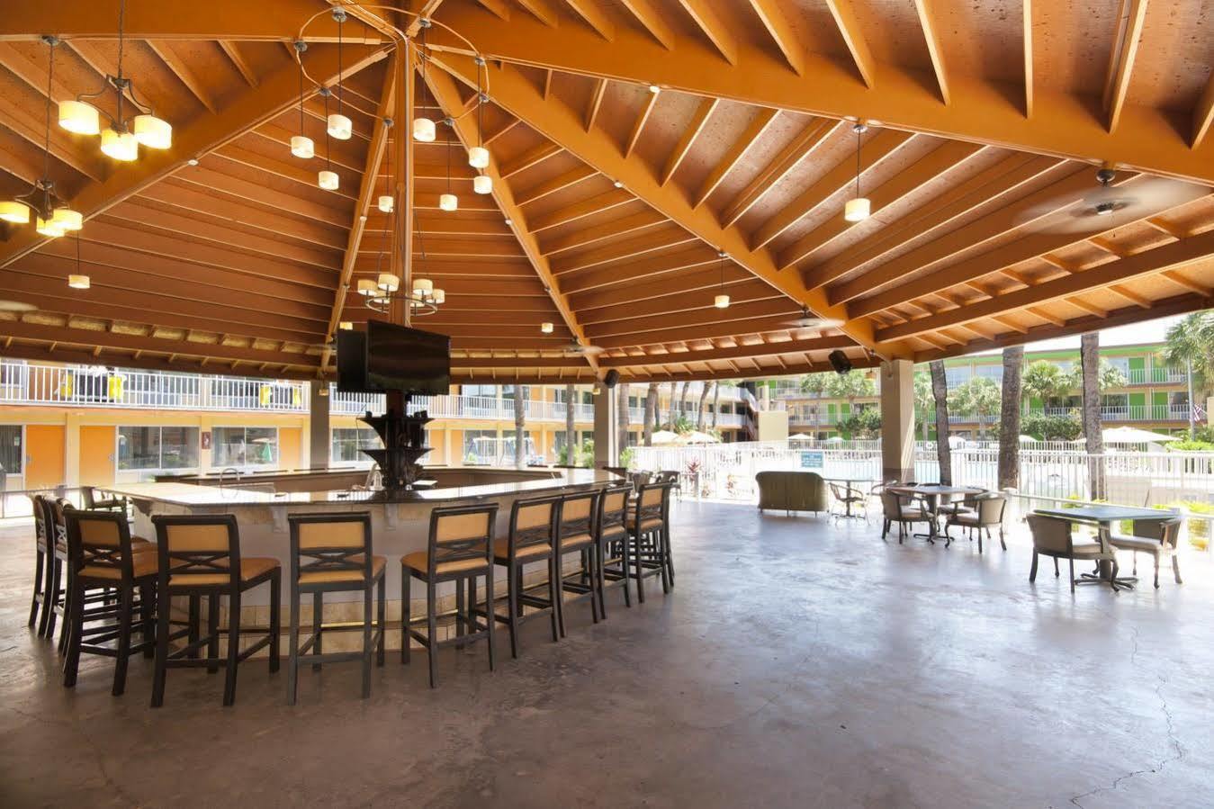 Roomba Inn & Suites At Old Town Kissimmee Exterior photo